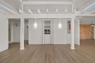 STUNNING ARCHITECTURE - 575 BELVEDERE DR.  BELVEDERE GARDENS on Belvedere Golf Club in Arkansas - for sale on GolfHomes.com, golf home, golf lot