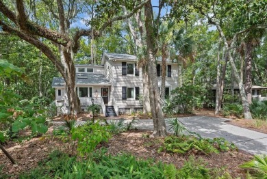 Nestled on the highly sought-after Kiawah Island, this 4-bedroom on Kiawah Island Resort - Cougar Point in South Carolina - for sale on GolfHomes.com, golf home, golf lot