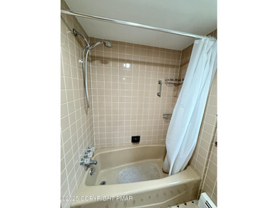 Welcome to 63 S. Fairway Dr Lake Ariel. This well maintained 4 on The Hideout Golf in Pennsylvania - for sale on GolfHomes.com, golf home, golf lot