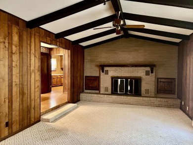 Don't miss out on this amazing home located at the Bald Knob on Bald Knob Country Club in Arkansas - for sale on GolfHomes.com, golf home, golf lot
