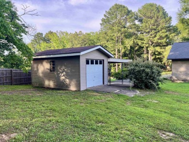 Don't miss out on this amazing home located at the Bald Knob on Bald Knob Country Club in Arkansas - for sale on GolfHomes.com, golf home, golf lot