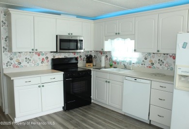One or more photo(s) has been virtually staged. Florida on High Point Golf Club, Inc. in Florida - for sale on GolfHomes.com, golf home, golf lot