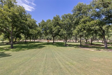 AMAZING SPRAWLING Brazos riverfront home on double lot with on Nutcracker Golf Club in Texas - for sale on GolfHomes.com, golf home, golf lot