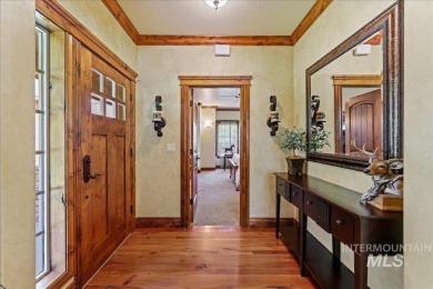 Stunning McCall Condo in Unbeatable Location -Nestled just  1/4 on McCall Municipal Golf Course in Idaho - for sale on GolfHomes.com, golf home, golf lot