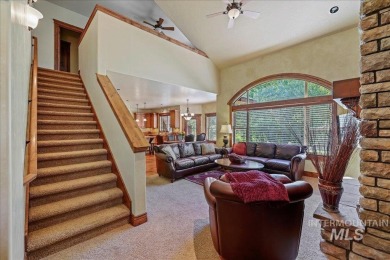 Stunning McCall Condo in Unbeatable Location -Nestled just  1/4 on McCall Municipal Golf Course in Idaho - for sale on GolfHomes.com, golf home, golf lot