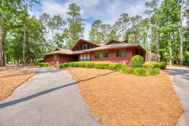Welcome to this stunning home built in 1978, offering a spacious on Valdosta Country Club in Georgia - for sale on GolfHomes.com, golf home, golf lot