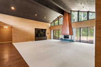 Welcome to this stunning home built in 1978, offering a spacious on Valdosta Country Club in Georgia - for sale on GolfHomes.com, golf home, golf lot