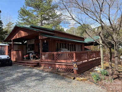 Welcome to 102 Doe Ct. This unit has a great oversized single on The Tillery Tradition Country Club in North Carolina - for sale on GolfHomes.com, golf home, golf lot