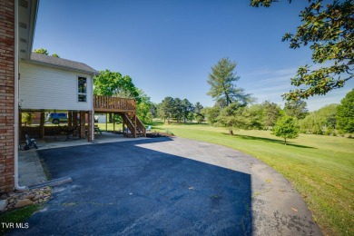 Welcome home to 2225 Pendragon Road in Kingsport TN!  Located on Ridgefields Country Club, Inc. in Tennessee - for sale on GolfHomes.com, golf home, golf lot