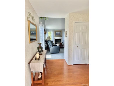 Absolutely perfect! Lovely 3 bedroom, 3 full bath ranch condo on The Captains Club At Woodfield in Michigan - for sale on GolfHomes.com, golf home, golf lot