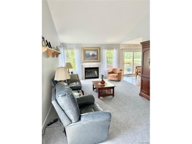 Absolutely perfect! Lovely 3 bedroom, 3 full bath ranch condo on The Captains Club At Woodfield in Michigan - for sale on GolfHomes.com, golf home, golf lot