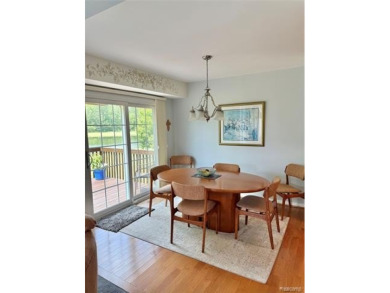 Absolutely perfect! Lovely 3 bedroom, 3 full bath ranch condo on The Captains Club At Woodfield in Michigan - for sale on GolfHomes.com, golf home, golf lot