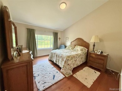 Absolutely perfect! Lovely 3 bedroom, 3 full bath ranch condo on The Captains Club At Woodfield in Michigan - for sale on GolfHomes.com, golf home, golf lot