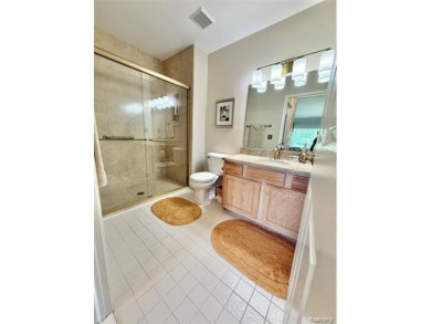 Absolutely perfect! Lovely 3 bedroom, 3 full bath ranch condo on The Captains Club At Woodfield in Michigan - for sale on GolfHomes.com, golf home, golf lot