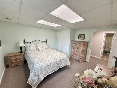 Absolutely perfect! Lovely 3 bedroom, 3 full bath ranch condo on The Captains Club At Woodfield in Michigan - for sale on GolfHomes.com, golf home, golf lot