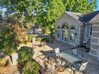 8 Country Club Drive offers timeless elegance with direct on Mexico Country Club in Missouri - for sale on GolfHomes.com, golf home, golf lot