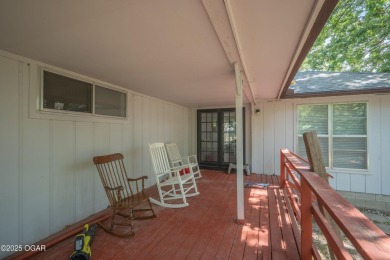 Welcome to this spacious one level 2,500 square foot home on Briarbrook Golf Course in Missouri - for sale on GolfHomes.com, golf home, golf lot
