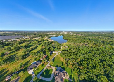 8 Country Club Drive offers timeless elegance with direct on Mexico Country Club in Missouri - for sale on GolfHomes.com, golf home, golf lot