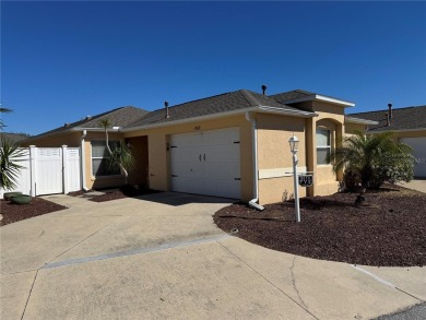 Charming 2/2 Courtyard Villa in The Villages, FL - Move-In on Cane Garden Golf Course in Florida - for sale on GolfHomes.com, golf home, golf lot