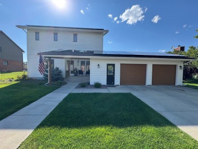 Welcome to 32 Cloverview Road, an inviting home located in one on Bill Roberts Municipal Golf Course in Montana - for sale on GolfHomes.com, golf home, golf lot