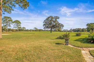 Located in the desirable Marcus Pointe Golf Community, this on Marcus Pointe Golf Club in Florida - for sale on GolfHomes.com, golf home, golf lot