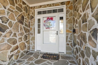 Welcome to comfortable coastal living in the highly desirable on North Shore Country Club in North Carolina - for sale on GolfHomes.com, golf home, golf lot