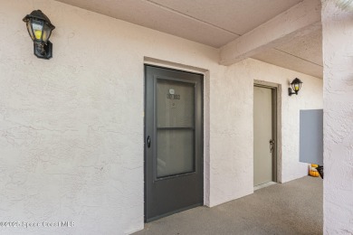 Don't miss this rare opportunity to own a 1-bedroom, 1-bath on Mallards Landing Golf Course in Florida - for sale on GolfHomes.com, golf home, golf lot
