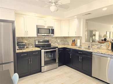 2/2  LUXURY MODEL IN PRESTIGIOUS ARUBA VILLAGE! BLDG HAS NO on Wynmoor Golf Course in Florida - for sale on GolfHomes.com, golf home, golf lot