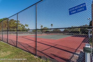 ***PRICE REDUCTION***CHARMING 3-BEDROOM HOME located in the on Brookridge Country Club in Florida - for sale on GolfHomes.com, golf home, golf lot