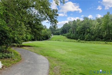 Beautifully updated and maintained, first-floor primary home on on Highlands Golfers Club in Virginia - for sale on GolfHomes.com, golf home, golf lot
