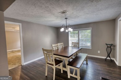 Charming 3-bedroom, 2-bath home in the desirable Turtle Cove on Turtle Cove Golf Course in Georgia - for sale on GolfHomes.com, golf home, golf lot