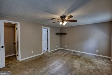 Charming 3-bedroom, 2-bath home in the desirable Turtle Cove on Turtle Cove Golf Course in Georgia - for sale on GolfHomes.com, golf home, golf lot