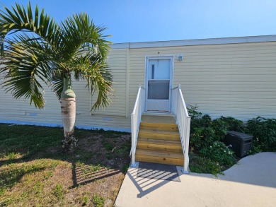 NO DAMAGES FROM HURRICANES! MOVE IN READY CONDITION! Freshly on Sabal Springs Golf and Racquet Club in Florida - for sale on GolfHomes.com, golf home, golf lot