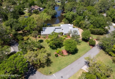 NEW ROOF!Step inside this TURN KEY 3400 Sq ft Marsh Landing CC 1 on Marsh Landing Country Club - Saint Johns County in Florida - for sale on GolfHomes.com, golf home, golf lot