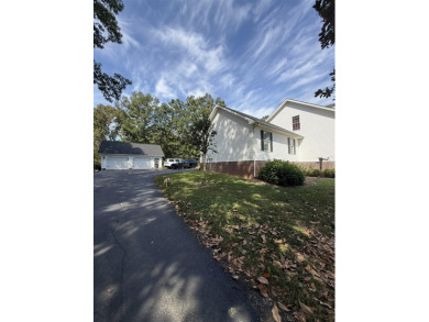 Beautiful Move in Ready Home on the Hidden Valley Golf Course! on  in Kentucky - for sale on GolfHomes.com, golf home, golf lot