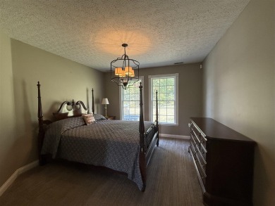 Beautiful Move in Ready Home on the Hidden Valley Golf Course! on Hidden Valley Golf Course in Kentucky - for sale on GolfHomes.com, golf home, golf lot