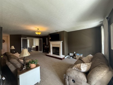 Beautiful Move in Ready Home on the Hidden Valley Golf Course! on Hidden Valley Golf Course in Kentucky - for sale on GolfHomes.com, golf home, golf lot