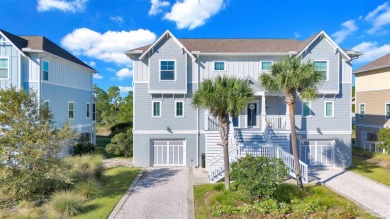 Stunning townhome in Lost Key Golf & Beach Club with 4bed/4bath on Lost Key Golf Club in Florida - for sale on GolfHomes.com, golf home, golf lot