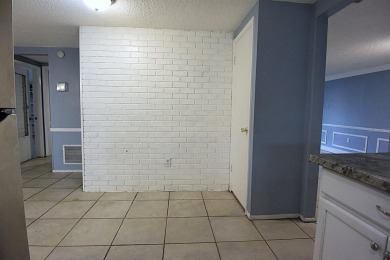 One or more photo(s) has been virtually staged. **SELLER on Beacon Woods Golf Club in Florida - for sale on GolfHomes.com, golf home, golf lot