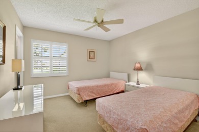 Charming Lakeview home in Aberdeen Country Club. This delightful on Aberdeen Golf and Country Club in Florida - for sale on GolfHomes.com, golf home, golf lot