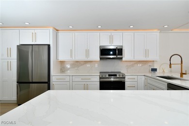 Kelly Greens Veranda Style Condo includes championship golf and on Kelly Greens Golf and Country Club in Florida - for sale on GolfHomes.com, golf home, golf lot