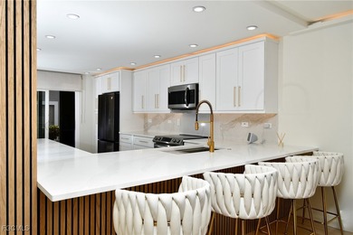 Kelly Greens Veranda Style Condo includes championship golf and on Kelly Greens Golf and Country Club in Florida - for sale on GolfHomes.com, golf home, golf lot