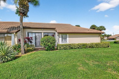 Charming Lakeview home in Aberdeen Country Club. This delightful on Aberdeen Golf and Country Club in Florida - for sale on GolfHomes.com, golf home, golf lot
