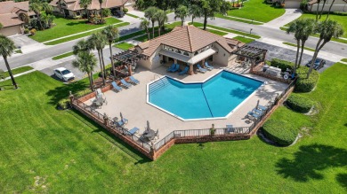 Charming Lakeview home in Aberdeen Country Club. This delightful on Aberdeen Golf and Country Club in Florida - for sale on GolfHomes.com, golf home, golf lot