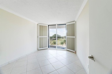 Beautifully updated 2-bedroom, 2-bathroom condo featuring an on The Club at Emerald Hills in Florida - for sale on GolfHomes.com, golf home, golf lot