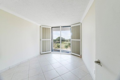 Beautifully updated 2-bedroom, 2-bathroom condo featuring an on The Club at Emerald Hills in Florida - for sale on GolfHomes.com, golf home, golf lot