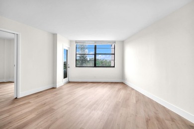 Beautiful fully renovated 2-bedroom, 2-bath penthouse featuring on The Club at Emerald Hills in Florida - for sale on GolfHomes.com, golf home, golf lot