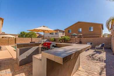 Beautiful home with POOL in Johnson Ranch w/ an ASSUMABLE Loan on The Golf Club At Johnson Ranch in Arizona - for sale on GolfHomes.com, golf home, golf lot