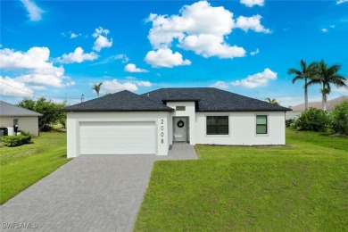 This beautiful and better than new 3-bedroom, 2-bathroom home on Burnt Store Golf Club in Florida - for sale on GolfHomes.com, golf home, golf lot