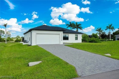 This beautiful and better than new 3-bedroom, 2-bathroom home on Burnt Store Golf Club in Florida - for sale on GolfHomes.com, golf home, golf lot